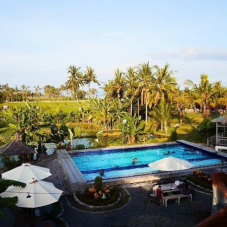 Barn N Bunk Hotel Gianyar  Luaran gambar