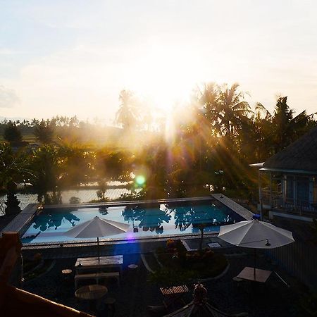 Barn N Bunk Hotel Gianyar  Luaran gambar
