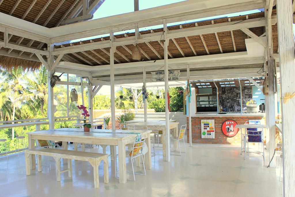 Barn N Bunk Hotel Gianyar  Luaran gambar