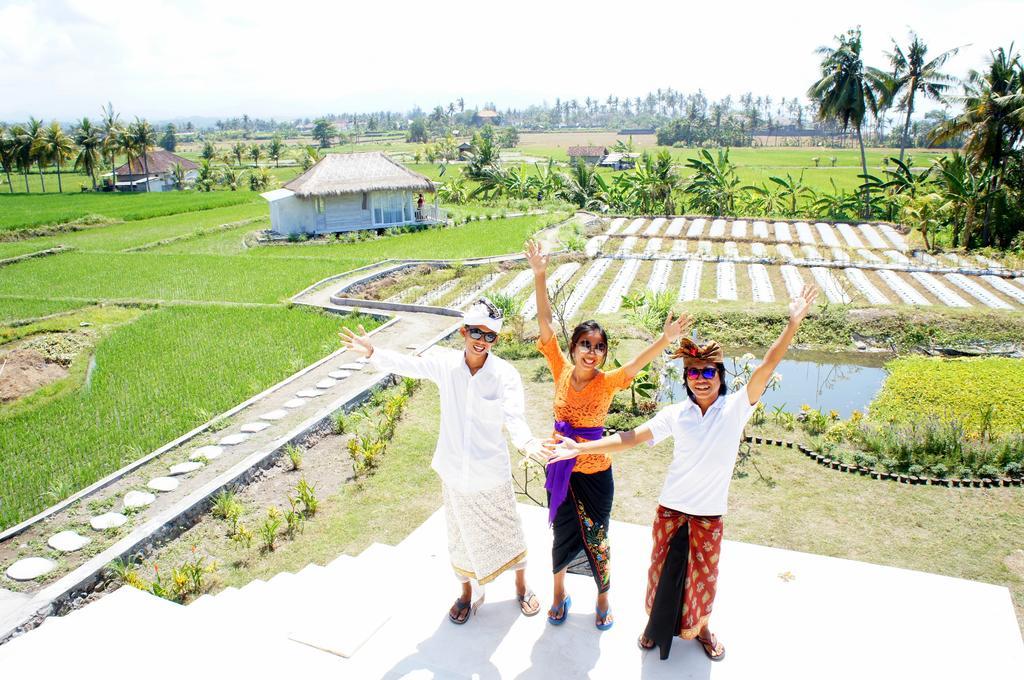 Barn N Bunk Hotel Gianyar  Luaran gambar