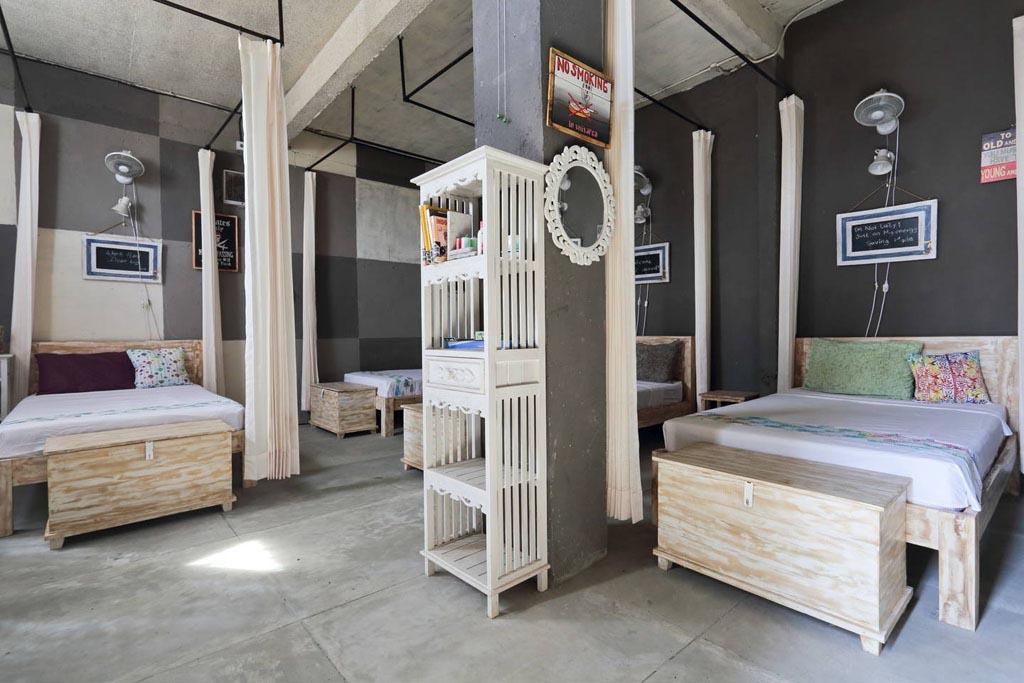 Barn N Bunk Hotel Gianyar  Luaran gambar